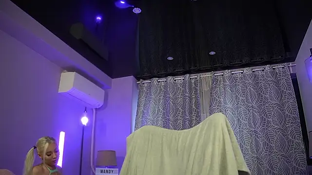 Snapshot of mandypeas chatting on 4, 2, 2026 mandypeas online show from 4, 2, 2026