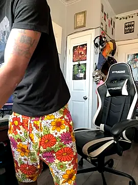 Snapshot of spideyzaddy chatting on 11, 9, 2025 spideyzaddy online show from 11, 9, 2025