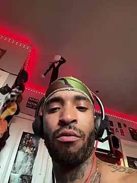 Snapshot of spideyzaddy chatting on 16, 11, 2025 spideyzaddy online show from 16, 11, 2025