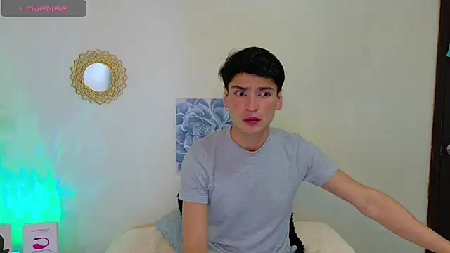 Snapshot of Jhonny_horny1 chatting on 20, 10, 2025 Jhonny horny1 online show from 20, 10, 2025