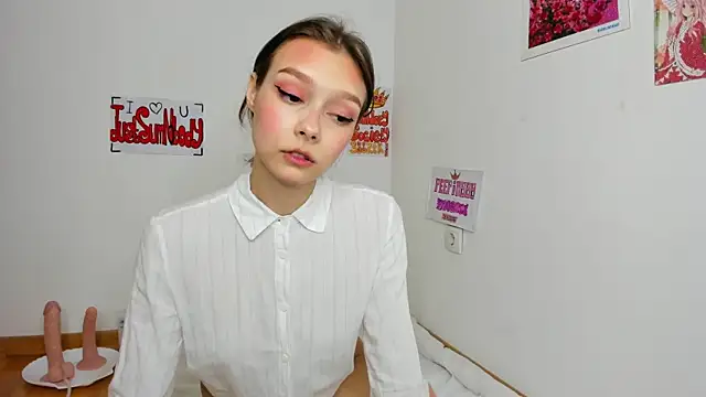 Snapshot of Michelle_Melnss chatting on 15, 7, 2026 Michelle Melnss online show from 15, 7, 2026