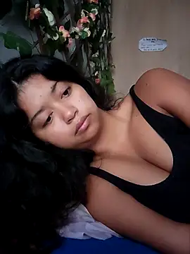 Snapshot of Peach_Girll chatting on 5, 11, 2025 Peach Girll online show from 5, 11, 2025