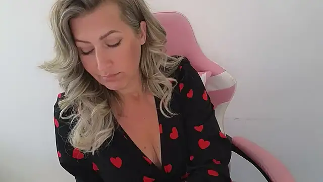 TessToy online show from 28, 4, 2026