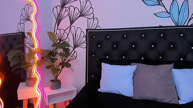 Sweet Ariadna  online show from 22, 11, 2025