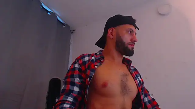 Snapshot of Oliverdrew_1 chatting on 25, 1, 2025 Oliverdrew 1 online show from 25, 1, 2025