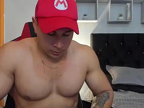Snapshot of tyler_hank01 chatting on 14, 5, 2026 tyler hank01 online show from 14, 5, 2026