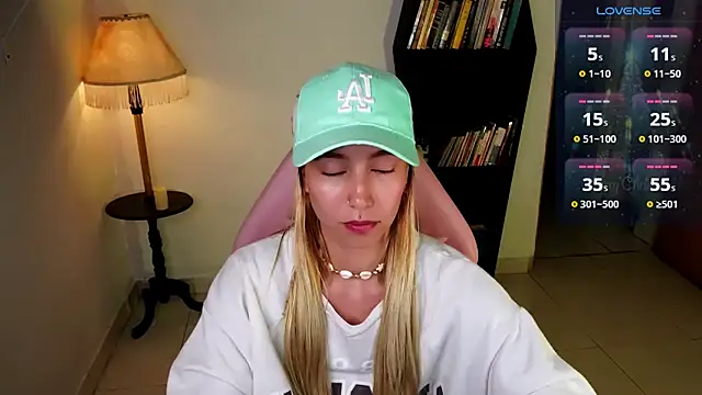 Saucy Jenn online show from 9, 1, 2026