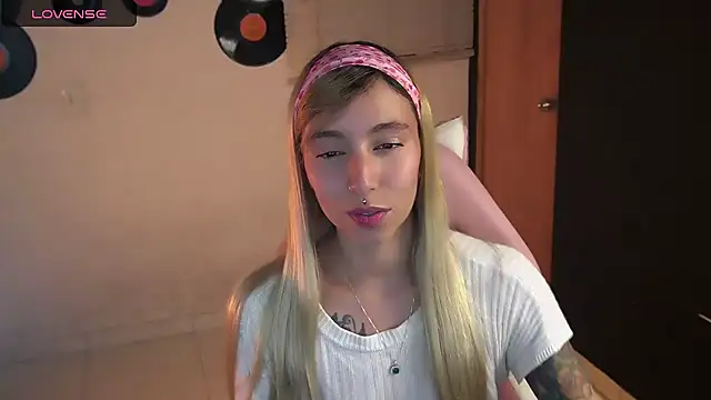 Saucy Jenn online show from 24, 5, 2026