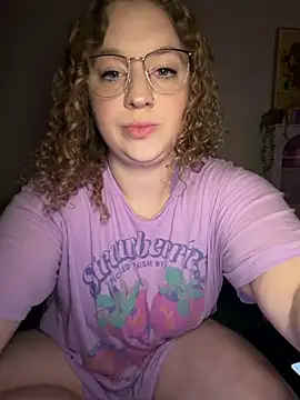 Snapshot of EmmieRae chatting on 29, 10, 2025 EmmieRae online show from 29, 10, 2025