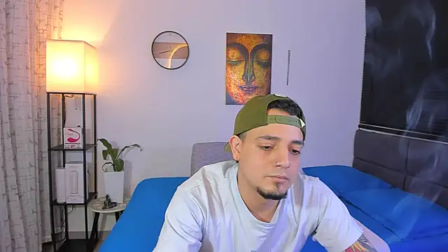 Snapshot of alejandro_calderon1 chatting on 14, 5, 2026 alejandro calderon1 online show from 14, 5, 2026