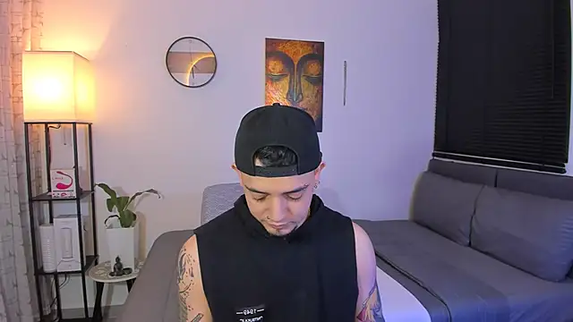 Snapshot of alejandro_calderon1 chatting on 24, 5, 2026 alejandro calderon1 online show from 24, 5, 2026