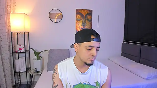 Snapshot of alejandro_calderon1 chatting on 31, 5, 2026 alejandro calderon1 online show from 31, 5, 2026