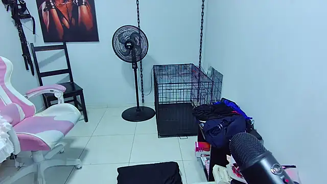 Hannah-grace online show from 23, 1, 2025