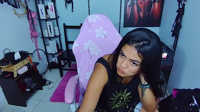 Hannah-grace online show from 23, 9, 2025