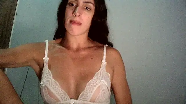 AlexiaDuucan online show from 16, 1, 2025