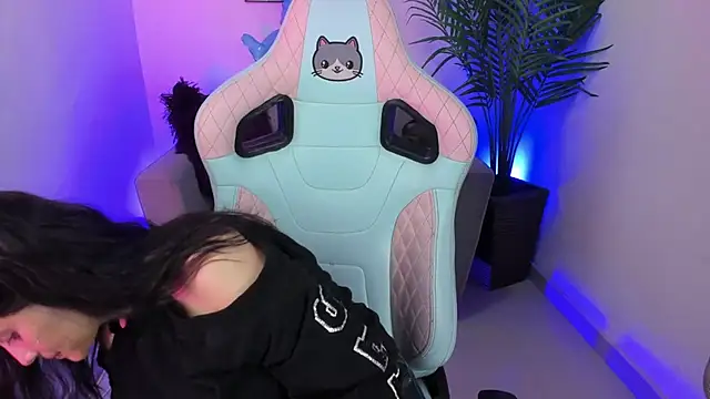 Kyomi chang online show from 7, 3, 2025