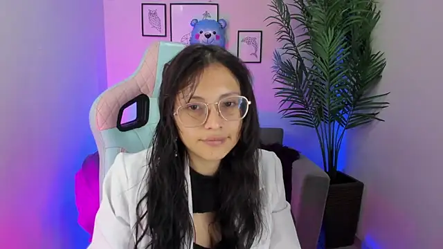 Kyomi chang online show from 15, 3, 2025