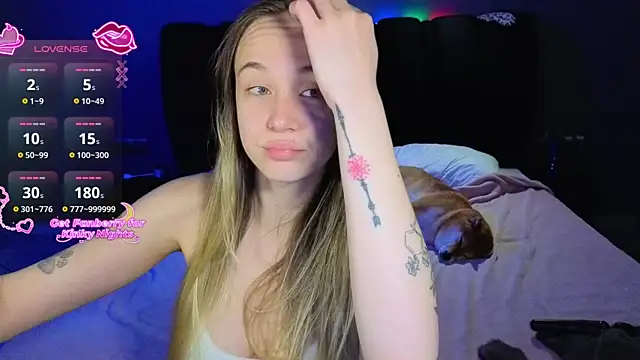 SexyCocobutt online show from 8, 4, 2026