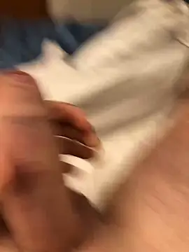 Snapshot of MagicKenzo99 chatting on 7, 1, 2025 MagicKenzo99 online show from 7, 1, 2025