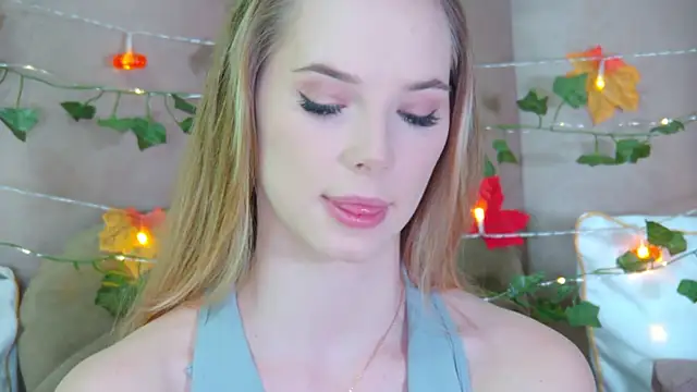 Snapshot of GentleRossi chatting on 24, 10, 2025 GentleRossi online show from 24, 10, 2025