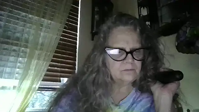 Snapshot of DestineeLoverGirl chatting on 18, 11, 2025 DestineeLoverGirl online show from 18, 11, 2025