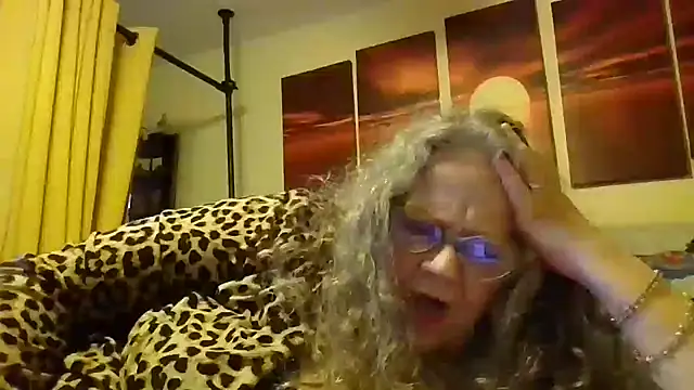 DestineeLoverGirl online show from 16, 6, 2026