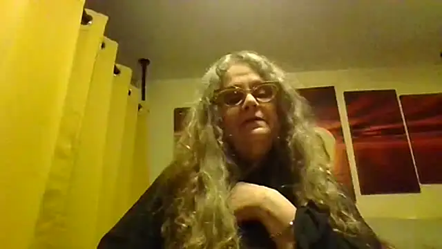 DestineeLoverGirl online show from 19, 6, 2026