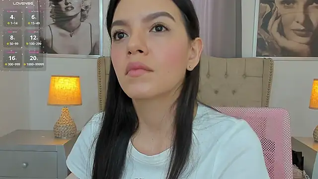 Snapshot of Beautyari_ chatting on 8, 5, 2026 Beautyari online show from 8, 5, 2026