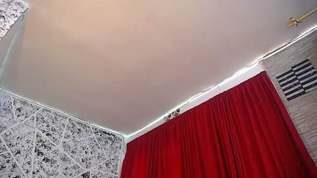 hornytsblonde online show from 19, 9, 2025