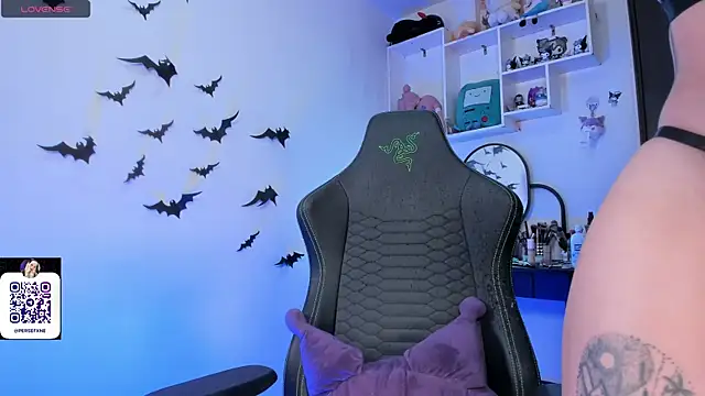 damnliciousss online show from 1, 12, 2025