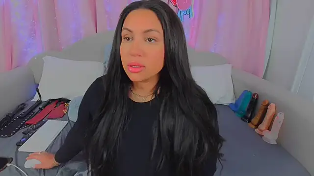 Snapshot of MeghanXO chatting on 4, 3, 2025 MeghanXO online show from 4, 3, 2025