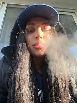 Snapshot of MeghanXO chatting on 27, 10, 2025 MeghanXO online show from 27, 10, 2025