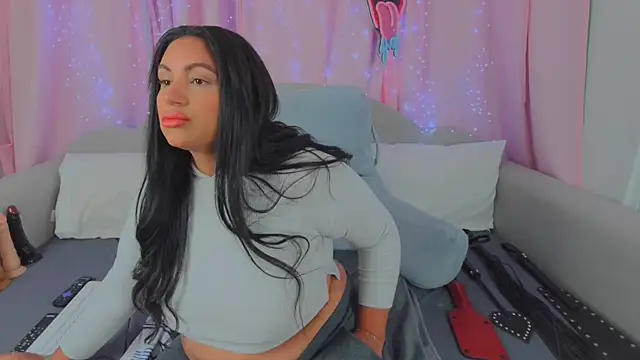 Snapshot of MeghanXO chatting on 1, 11, 2025 MeghanXO online show from 1, 11, 2025