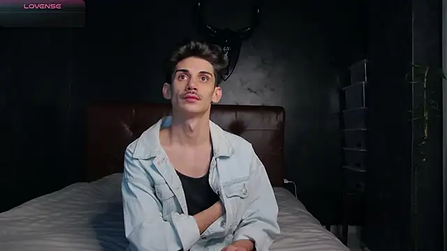 Snapshot of DanielCrush1 chatting on 7, 1, 2026 DanielCrush1 online show from 7, 1, 2026