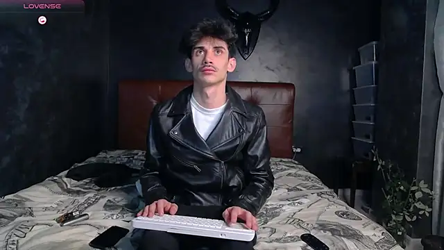 Snapshot of DanielCrush1 chatting on 21, 2, 2026 DanielCrush1 online show from 21, 2, 2026