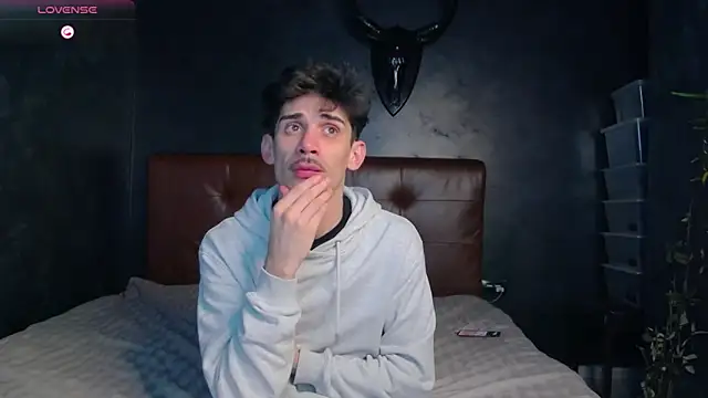 Snapshot of DanielCrush1 chatting on 19, 3, 2026 DanielCrush1 online show from 19, 3, 2026