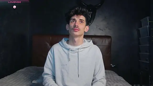 Snapshot of DanielCrush1 chatting on 22, 3, 2026 DanielCrush1 online show from 22, 3, 2026