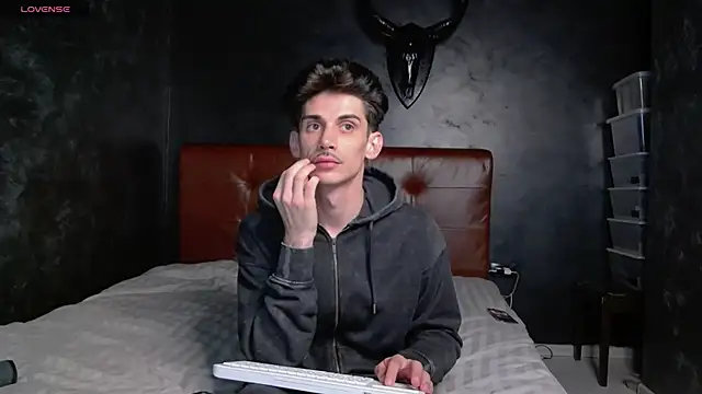 Snapshot of DanielCrush1 chatting on 30, 4, 2026 DanielCrush1 online show from 30, 4, 2026