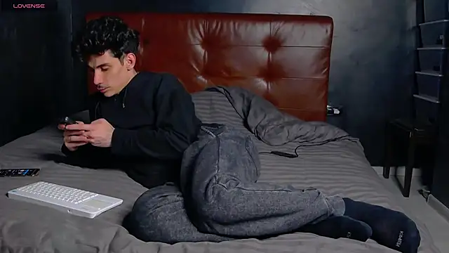 Snapshot of DanielCrush1 chatting on 19, 5, 2026 DanielCrush1 online show from 19, 5, 2026