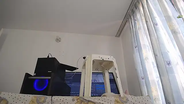 eolicasex online show from 24, 2, 2025