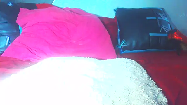 Snapshot of Queenofthenightx chatting on 6, 2, 2025 Queenofthenightx online show from 6, 2, 2025