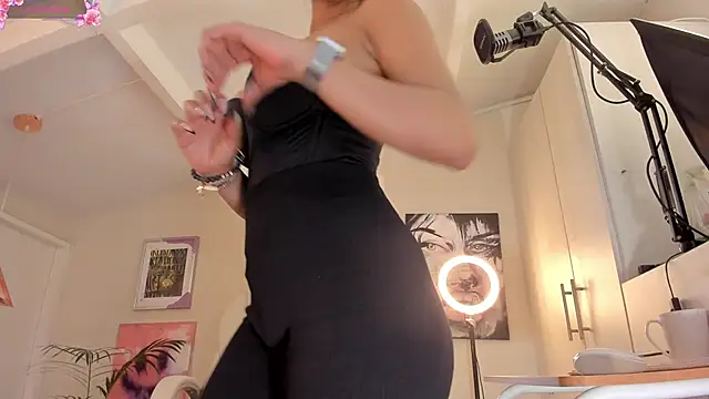 catalinasaiz online show from 11, 1, 2025