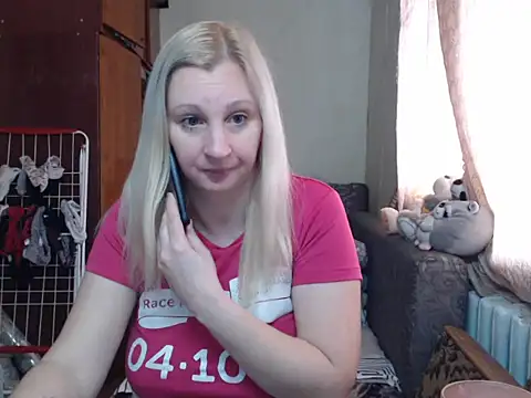 Snapshot of BustyBlond chatting on 19, 1, 2025 BustyBlond online show from 19, 1, 2025