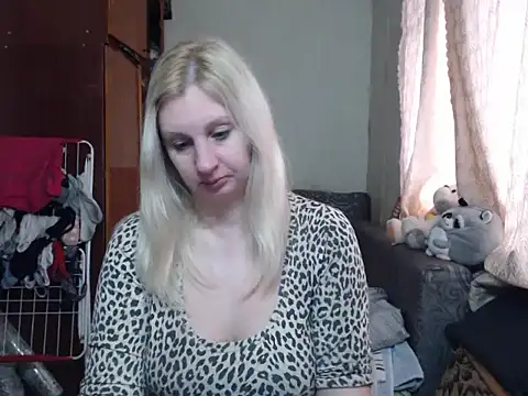Snapshot of BustyBlond chatting on 29, 1, 2025 BustyBlond online show from 29, 1, 2025
