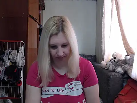 Snapshot of BustyBlond chatting on 12, 2, 2025 BustyBlond online show from 12, 2, 2025