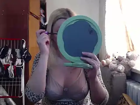 Snapshot of BustyBlond chatting on 26, 2, 2025 BustyBlond online show from 26, 2, 2025