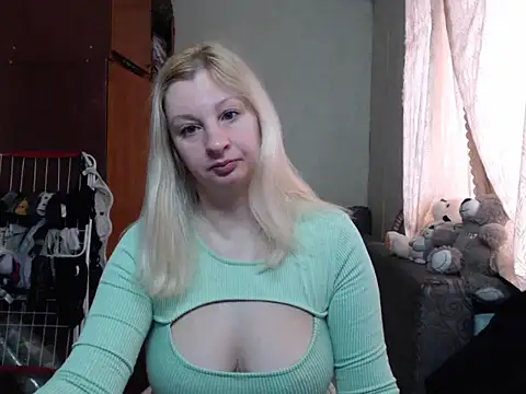 Snapshot of BustyBlond chatting on 18, 3, 2025 BustyBlond online show from 18, 3, 2025