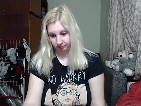 Snapshot of BustyBlond chatting on 19, 3, 2025 BustyBlond online show from 19, 3, 2025