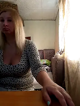 Snapshot of BustyBlond chatting on 25, 9, 2025 BustyBlond online show from 25, 9, 2025