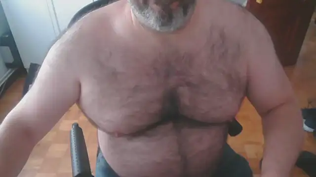 mikeyhotbear online show from 29, 10, 2025